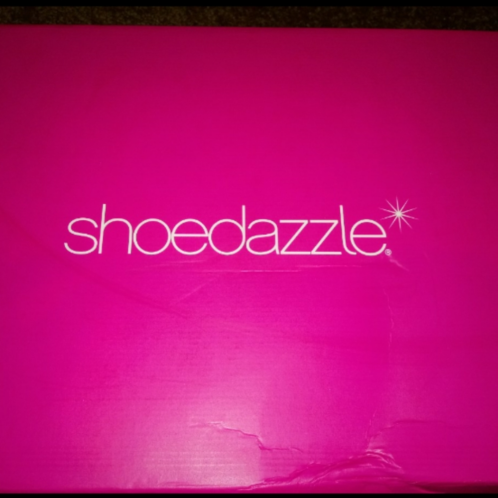 Shoedazzle sneakers
